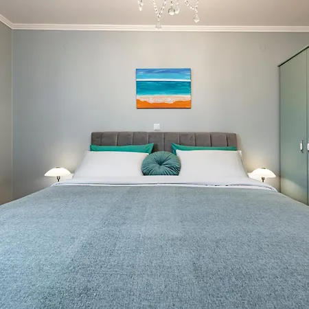 Sagittarius 公寓 *