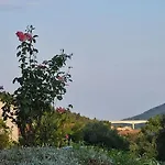 דירה Sagittarius סטון