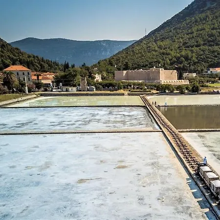 Sagittarius アパート ストン