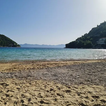 アパート Sagittarius ストン